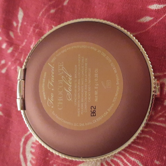 New in Box Too Faced Chocolate Soleil Bronzer, shade Matte - Picture 5 of 5